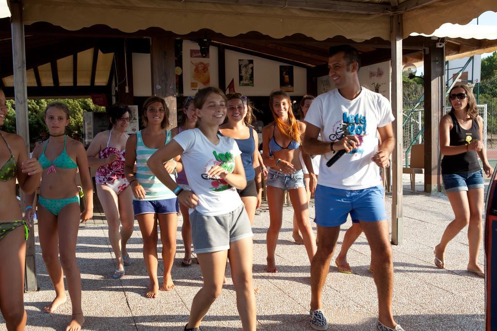 Club Esse Gallura Aglientu Exterior photo
